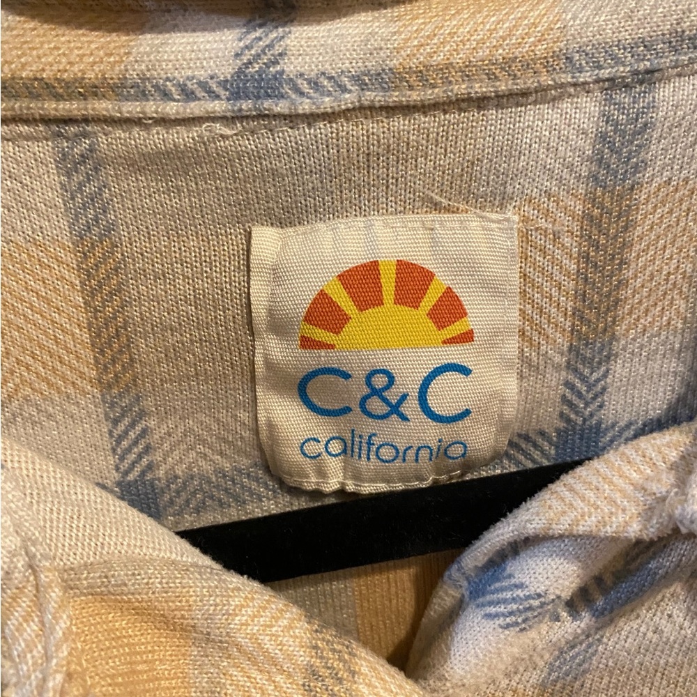 C&C California Beige Flannel Button Detail Size‎ XL - Picture 5 of 5
